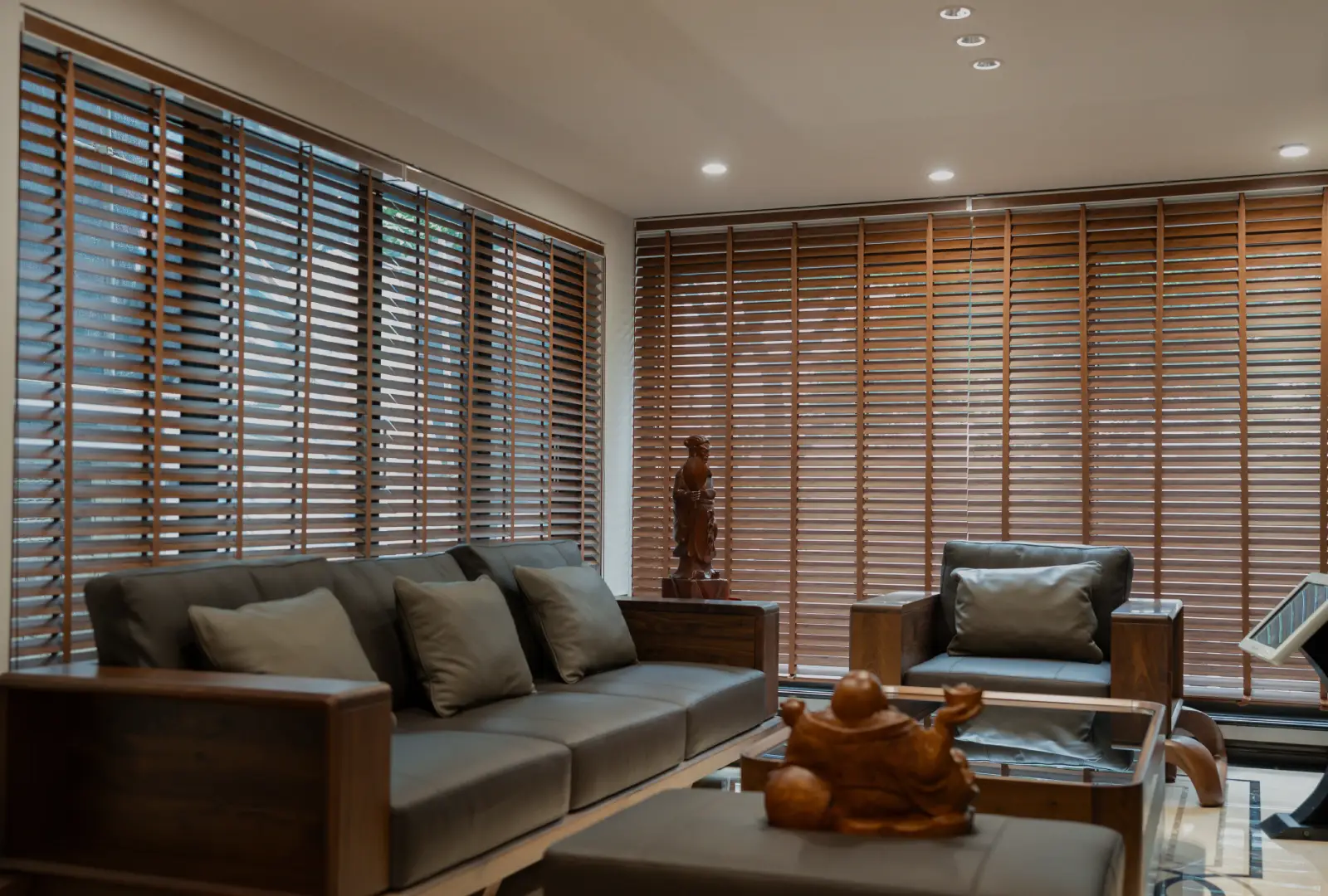 Wood & Venetian Blinds
